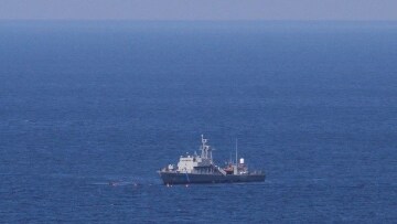 Συνέλαβαν τον πλοίαρχο και τον α' μηχανικό του δεξαμενόπλοιου που βυθίστηκε στον Σαρωνικό