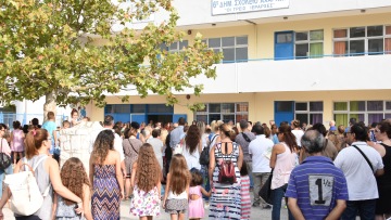 Δεν άλλαξε τίποτα στο Μενίδι καταγγέλλουν οι γονείς στο σχολείο του αδικοχαμένου Μάριου