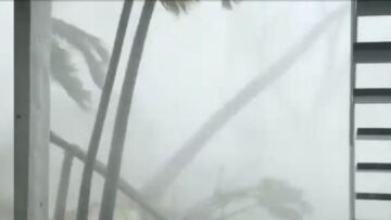 Συγκλονιστικές φωτογραφίες: Το πριν και το μετά την Ίρμα στα νησιά Τερκς και Κέικος