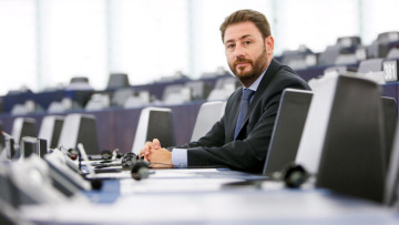 Ανδρουλάκης: Δύο χρόνια προσφυγικής κρίσης χωρίς σχέδιο από την κυβέρνηση