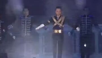 Βίντεο: Ο επικεφαλής της Alibaba χόρεψε ως Μάικλ Τζάκσον μπροστά σε 40 χιλιάδες υπαλλήλους του!