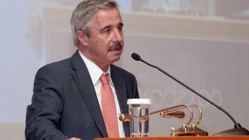 Μανιάτης: Νέο κοινωνικό συμβόλαιο ανάμεσα στις υγιείς παραγωγικές δυνάμεις και το πρεκαριάτο