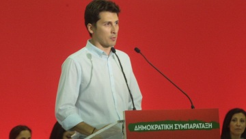 Χρηστίδης (ΠΑΣΟΚ): Με ψώνια στο Λονδίνο γιόρτασε την επέτειο της εξουσίας του ο Καμμένος