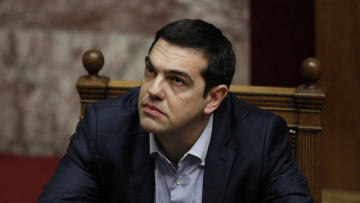 Τσίπρας για τα «Δύο χρόνια ΣΥΡΙΖΑ»: Είμαστε ακόμη στο νερό αλλά το κεφάλι μας είναι έξω και βλέπουμε στεριά