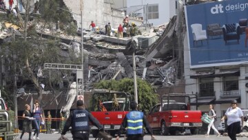 Μετρούν νεκρούς στο Μεξικό από το τρομακτικό χτύπημα του Εγκέλαδου