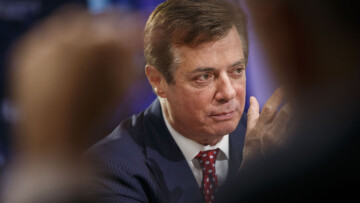 ΗΠΑ: Ο Μάναφορτ είχε προσφερθεί να ενημερώσει για τις εκλογές Ρώσο μεγιστάνα