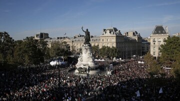 Γαλλία: Δεκάδες χιλιάδες διαδηλωτές κατά της εργασιακής μεταρρύθμισης του Μακρόν 