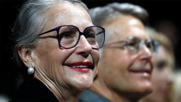 Άλις Ουώλτον: Αυτή είναι η πλουσιότερη γυναίκα του κόσμου μετά το θάνατο της Μπετανκούρ