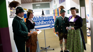 Ο διάβολος κρύβεται στις γερμανικές κάλπες: Πώς οι συμμαχίες επηρεάζουν την Ελλάδα