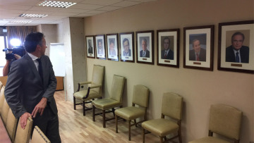 Ντάισελμπλουμ σε Τσακαλώτο: Άδικο που δεν έχετε τη φωτογραφία του Βαρουφάκη 