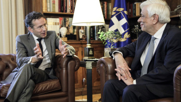 Στο γρήγορο κλείσιμο της τρίτης αξιολόγησης συμφώνησαν Παυλόπουλος-Ντάισελμπλουμ