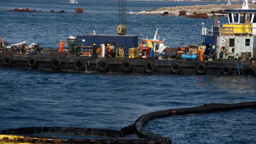 Κάνουν τρεις βδομάδες μετά όσα δεν έκαναν στο ναυάγιο του «Αγία Ζώνη»!