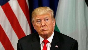 Ο Τραμπ είναι έτοιμος να «ξηλώσει» τον υπουργό Υγείας των ΗΠΑ