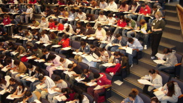 Σταματά η διανομή συγγραμμάτων στα πανεπιστήμια!