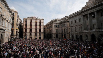 Ισπανία: Δικαστικό «μπλόκο» στην ανακήρυξη ανεξαρτησίας της Καταλονίας