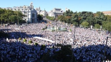 «Κύμα» φυγής εταιρειών από την Καταλονία - Φεύγει και η Abertis;