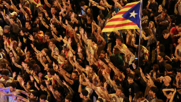 Γερμανικός Τύπος: Η Καταλονία, ο Σόιμπλε και το ελληνικό παράδειγμα