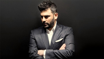 Εισαγγελία: Οδηγός ήταν ο Παντελίδης - Μίνα Αρναούτη: Σπίτια σας τώρα - Μητέρα τραγουδιστή: Για γέλια είστε