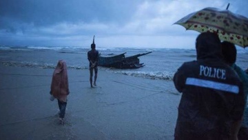 Μιανμάρ: 12 νεκροί και πολλοί αγνοούμενοι από το ναυάγιο πλοίου γεμάτου πρόσφυγες