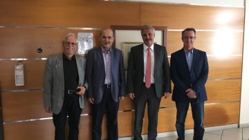 Συνάντηση Μανιάτη με εκπροσώπους των «Κινήσεων Πολιτών για τη Σοσιαλδημοκρατία»