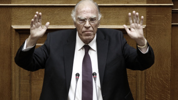 Τα γυρίζει τώρα ο Λεβέντης: Δεν παραιτούμαι την Δευτέρα - Θα δούμε τι θα γίνει