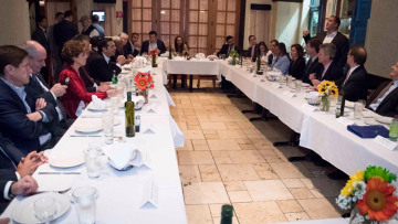 Τσίπρας στο Σικάγο: Greece is back...