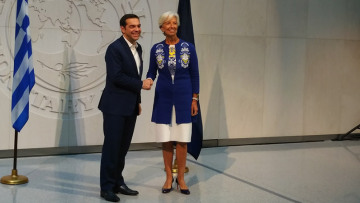 Λαγκάρντ σε Τσίπρα: Υλοποιήστε το πρόγραμμα, κλείστε την αξιολόγηση