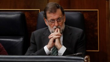 Ραχόι: Το Σάββατο αναστέλλουμε την αυτονομία της Καταλονίας