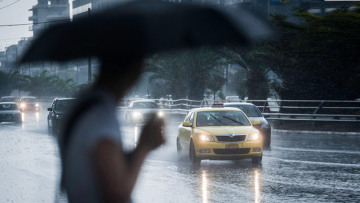 Κακοκαιρία από αύριο με βροχές καταιγίδες και χαλάζι