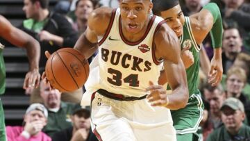 NBA: Απίθανο ρεκόρ όλων των εποχών για τον Αντετοκούνμπο!