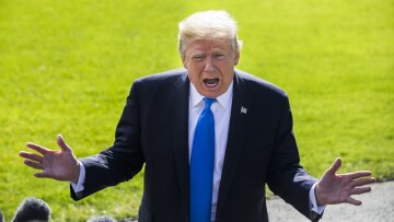 Τραμπ για Μάναφορτ: Δεν υπάρχει καμία συνωμοσία