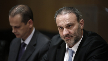 Προκαλεί ο Μαυραγάνης για τις ουρές: Φταίει ο κόσμος που παρανόησε