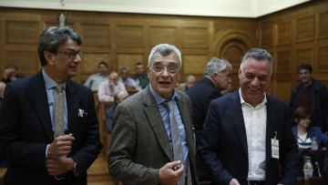 Δήμαρχοι νησιών Ανατολικού Αιγαίου κατά κυβέρνησης: Μας θυσιάσατε για να έχετε την ησυχία σας