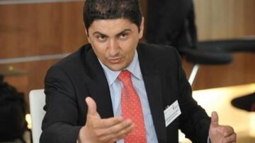 Ο Αυγενάκης απαντά στις καταγγελίες για συναλλαγές του με κακοποιούς: Συκοφαντίες και αθλιότητες 