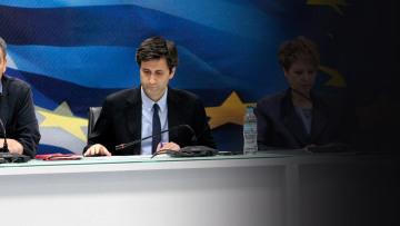 Ο «πόλεμος» της κυβέρνησης στη μεσαία τάξη: Πώς... σάρωσαν τους «προνομιούχους»