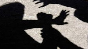 Σάμος: Ανήλικη εξουδετέρωσε με... «καρατιά» επίδοξο κλέφτη και βιαστή της!