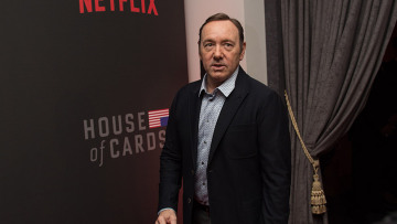 Kέβιν Σπέισι: House of (gay) Cards  