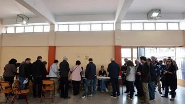 Κεντροαριστερά: Ουρές στα εκλογικά τμήματα σε όλη την Ελλάδα