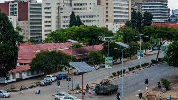 Ζιμπάμπουε: Αυτοί «έφαγαν» τον Μουγκάμπε - Οι σφετεριστές και το... δηλητηριασμένο παγωτό