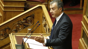 Θεοδωράκης: Ο δικός μας στόχος είναι οι πολίτες να μην εξαρτώνται από τα ψίχουλα του ηγεμόνα