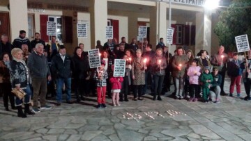 Φωτογραφίες: Οι ακρίτες του Άγιου Ευστράτιου είπαν «όχι» στην αύξηση του ΦΠΑ 