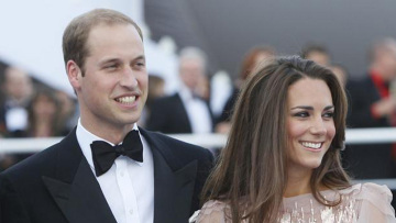 Ουίλιαμ και Κέιτ συγχαίρουν τον πρίγκιπα Χάρι και τη Μέγκαν Μαρκλ για τον αρραβώνα τους