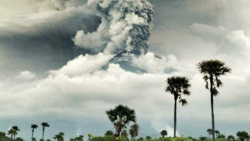 Μπαλί: Έλληνες εγκλωβισμένοι στο εξωτικό νησί