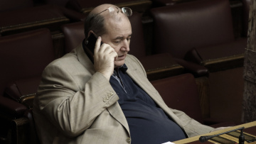 Φίλης για τα όπλα στη Σαουδική Αραβία στο ΘΕΜΑ 104,6: Το λιγότερο να ακυρωθεί η συμφωνία