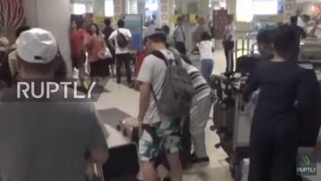 Μπαλί: Εγκατέλειψαν το νησί χιλιάδες επισκέπτες - Λιγότερη τέφρα εκλύει σήμερα το ηφαίστειο