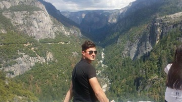 Ο υπάλληλος του Twitter που απενεργοποίησε το λογαριασμό του Τραμπ είναι Γερμανός τουρκικής καταγωγής