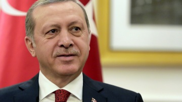 Απαγορεύονται συγκεντρώσεις και πορείες την Πέμπτη λόγω Ερντογάν