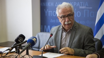 Ομολογία Γαβρόγλου από Κέρκυρα: Υπέγραψα με τρόικα να βρίσκονται οι εκπαιδευτικοί στα σχολεία 30 ώρες