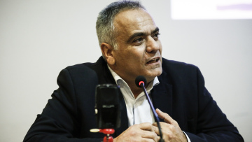 Σκουρλέτης: Ο αριστερός υπουργός με ακίνητα στη Νέα Ερυθραία