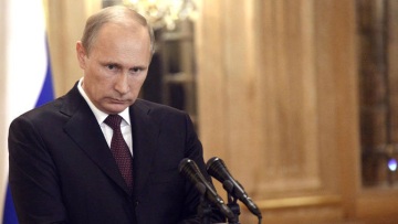 Ο Πούτιν κατεβαίνει στις προεδρικές εκλογές ως ειρηνοποιός